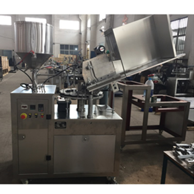小型全自動鋁管灌裝封尾機-09